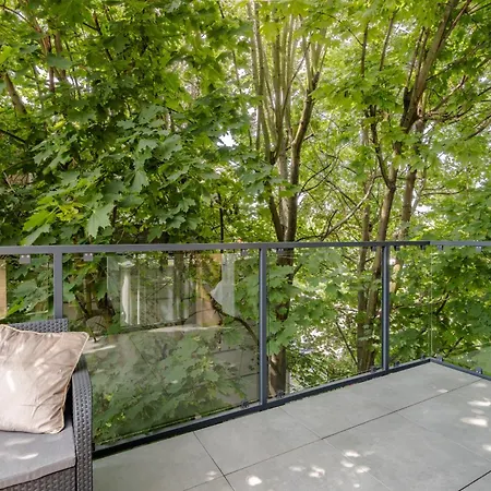 Lägenhet Luksusowy Very Berry W Poznaniu Z Trzema Sypialniami By Renters *
