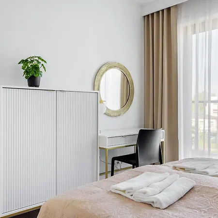 Luksusowy Very Berry W Poznaniu Z Trzema Sypialniami By Renters * Poznań