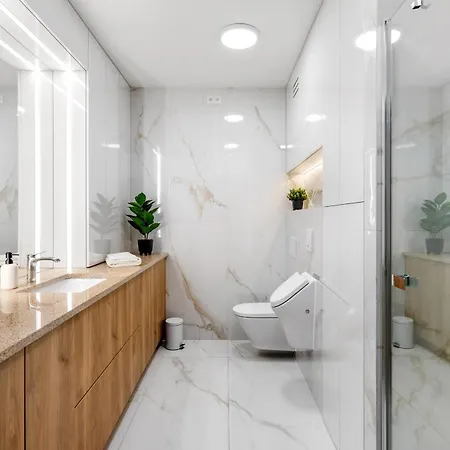 Luksusowy Very Berry W Poznaniu Z Trzema Sypialniami By Renters Poznań