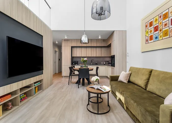 Luksusowy Very Berry W Poznaniu Z Trzema Sypialniami By Renters Познань