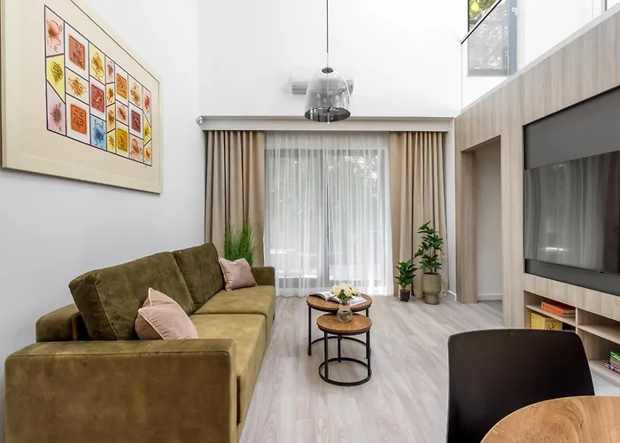 Luksusowy Very Berry W Poznaniu Z Trzema Sypialniami By Renters Апартаменты