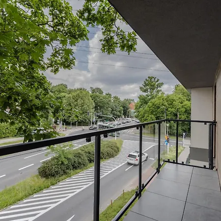 Apartament Luksusowy Very Berry W Poznaniu Z Trzema Sypialniami By Renters Poznań