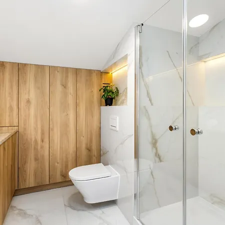 Luksusowy Very Berry W Poznaniu Z Trzema Sypialniami By Renters Apartament *