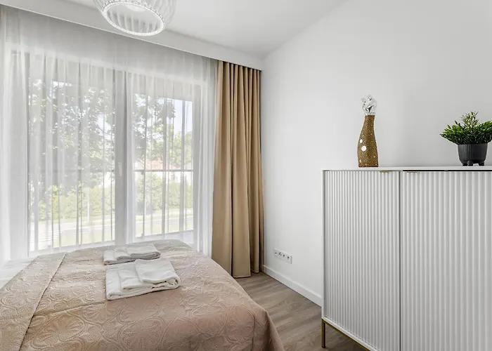 Luksusowy Very Berry W Poznaniu Z Trzema Sypialniami By Renters *