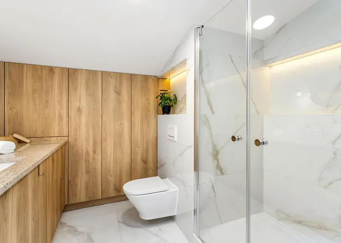 Luksusowy Very Berry W Poznaniu Z Trzema Sypialniami By Renters Apartment *