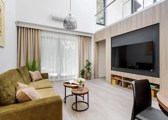 Daire Luksusowy Very Berry W Poznaniu Z Trzema Sypialniami By Renters Poznan